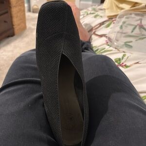 Charleston Shoe company black 2”